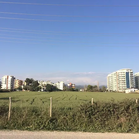 Апартаменты Emerald Park *
