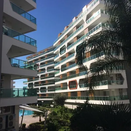 Emerald Park Апартаменты *